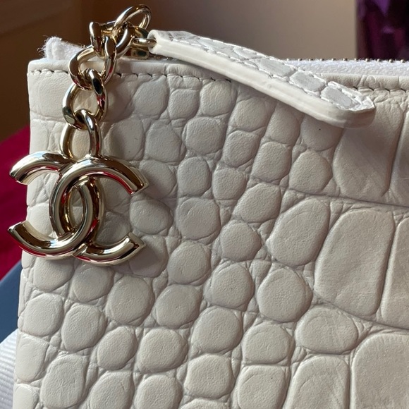 ⭐️CHANEL O - CASE - POUCH ⭐️ - Picture 15 of 16